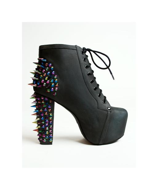 spike boots